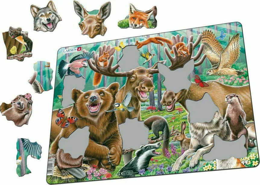SPRGBK Happy Forest Selfie 42 Piece Larsen Frame Puzzle