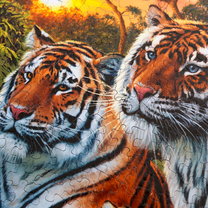 Hidden Tigers 400 Piece Family Puzzle