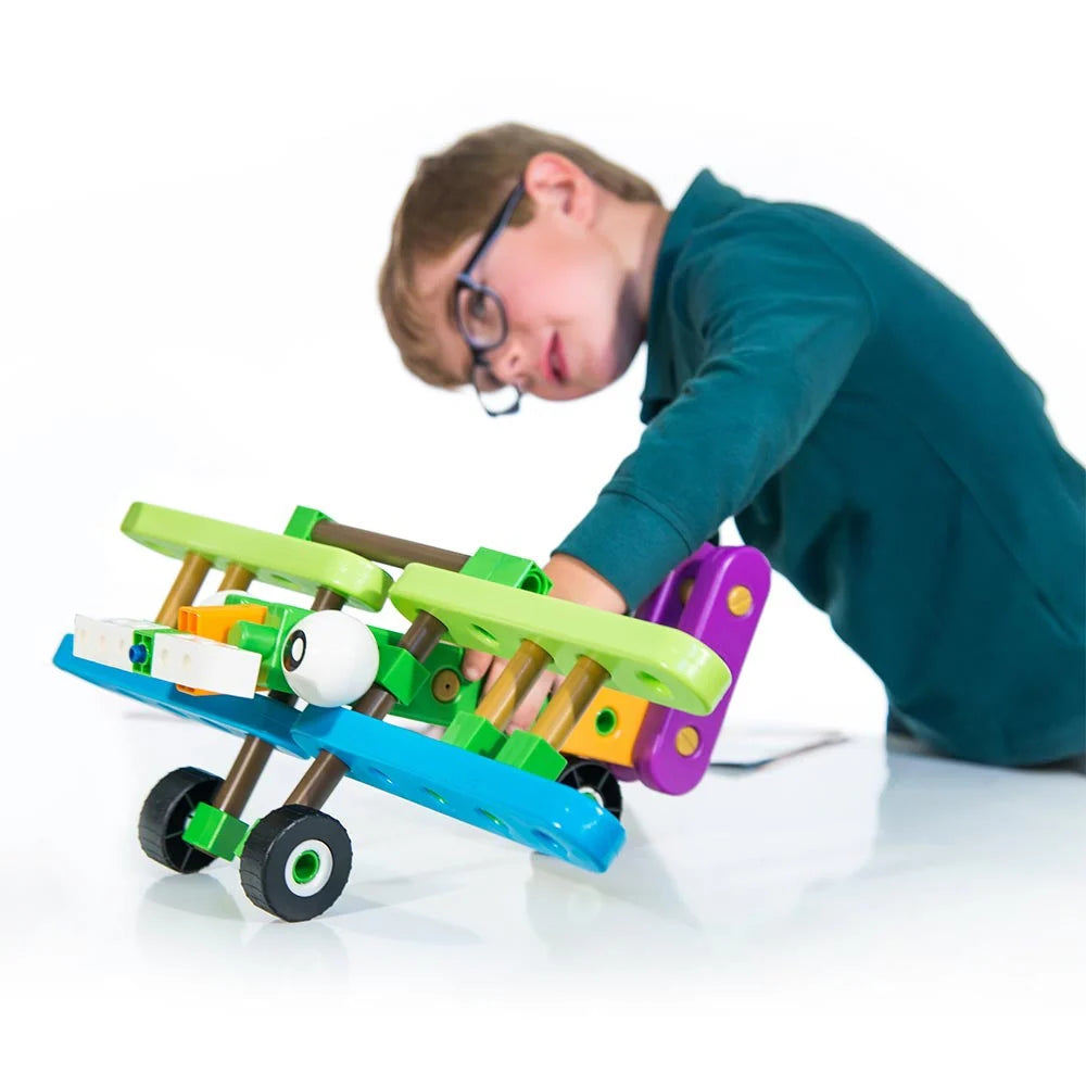 Thames & Kosmos Kids First Aircraft Engineer
