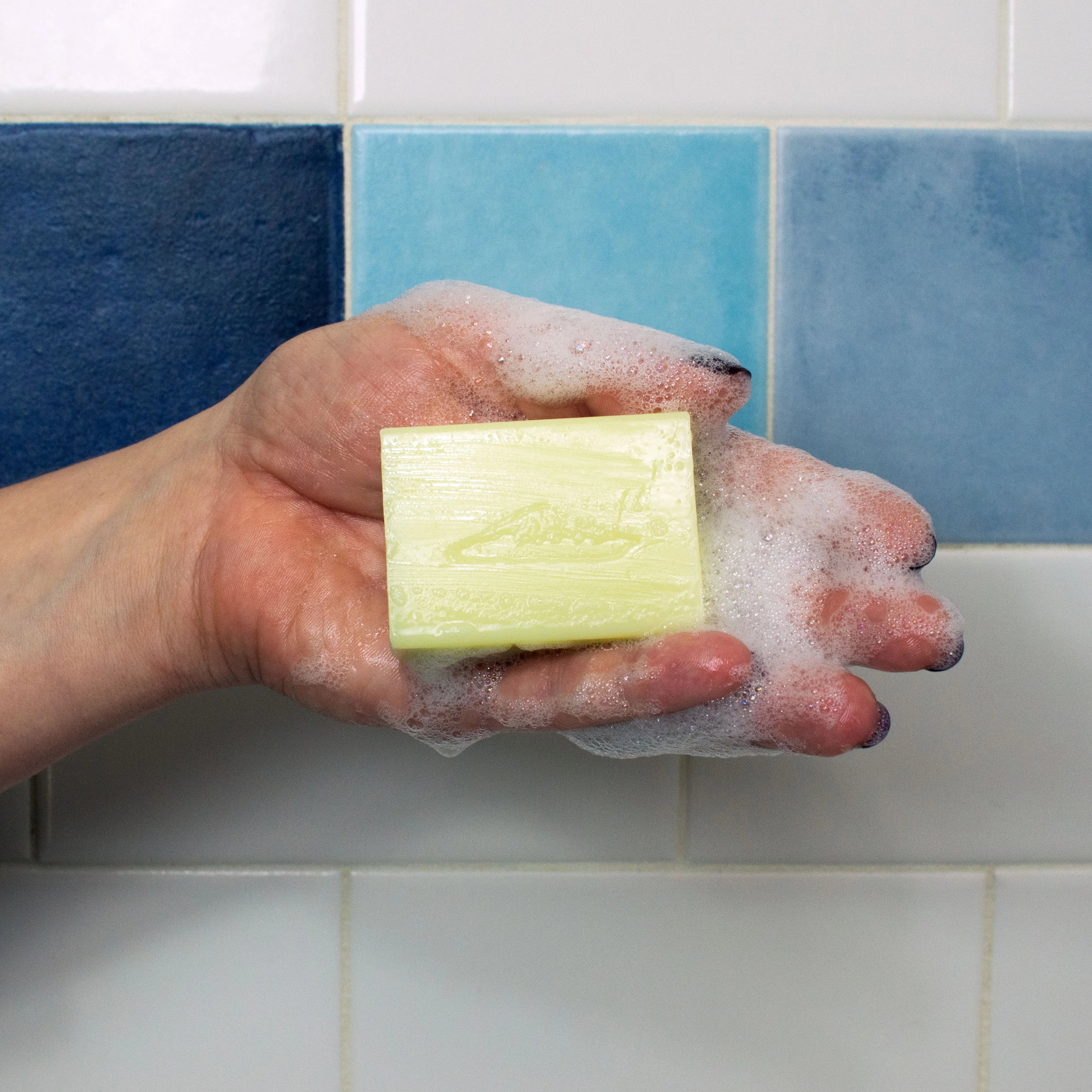 UPG Great Wave Bath Soap