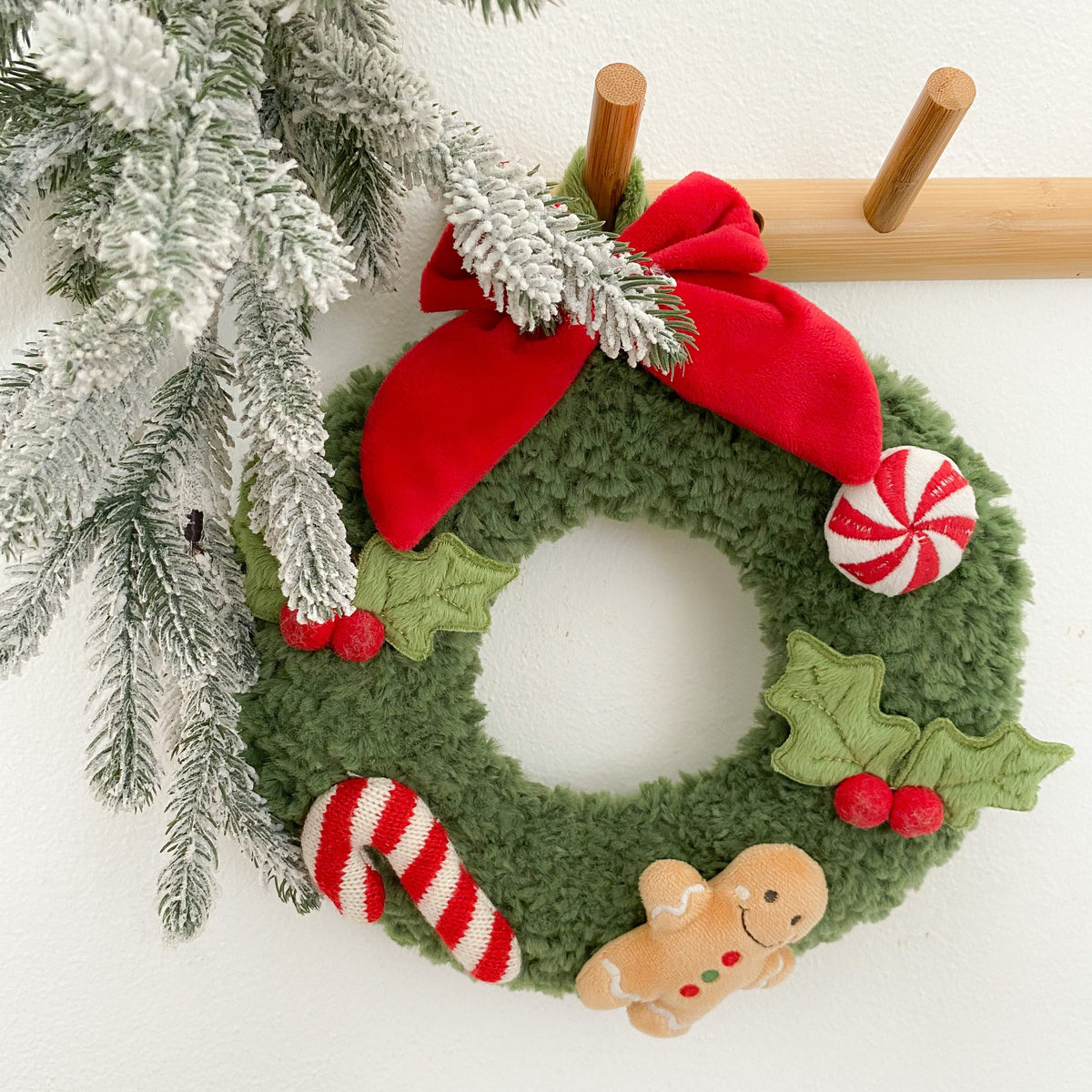 Mon Ami Festive Wreath - Green