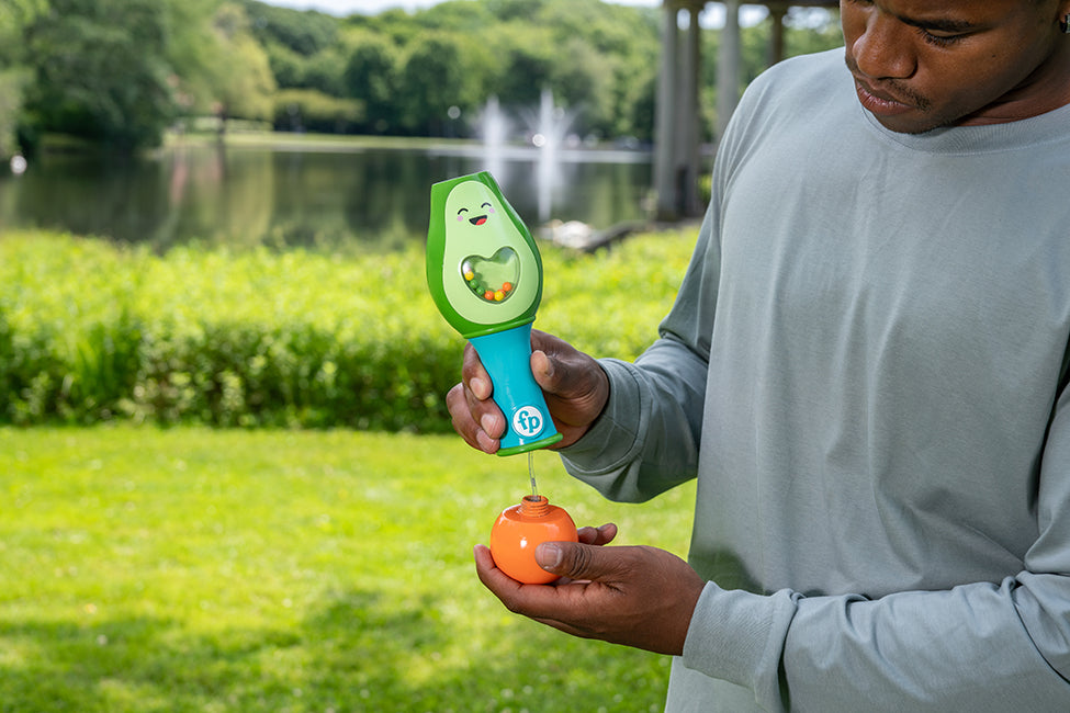 Fisher Price No Spill Shake & Go Bubble Maraca