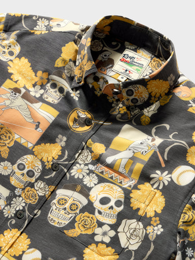 Reyn Spooner MLB® San Diego Padres Dia De Los Muertos Performance Button Front