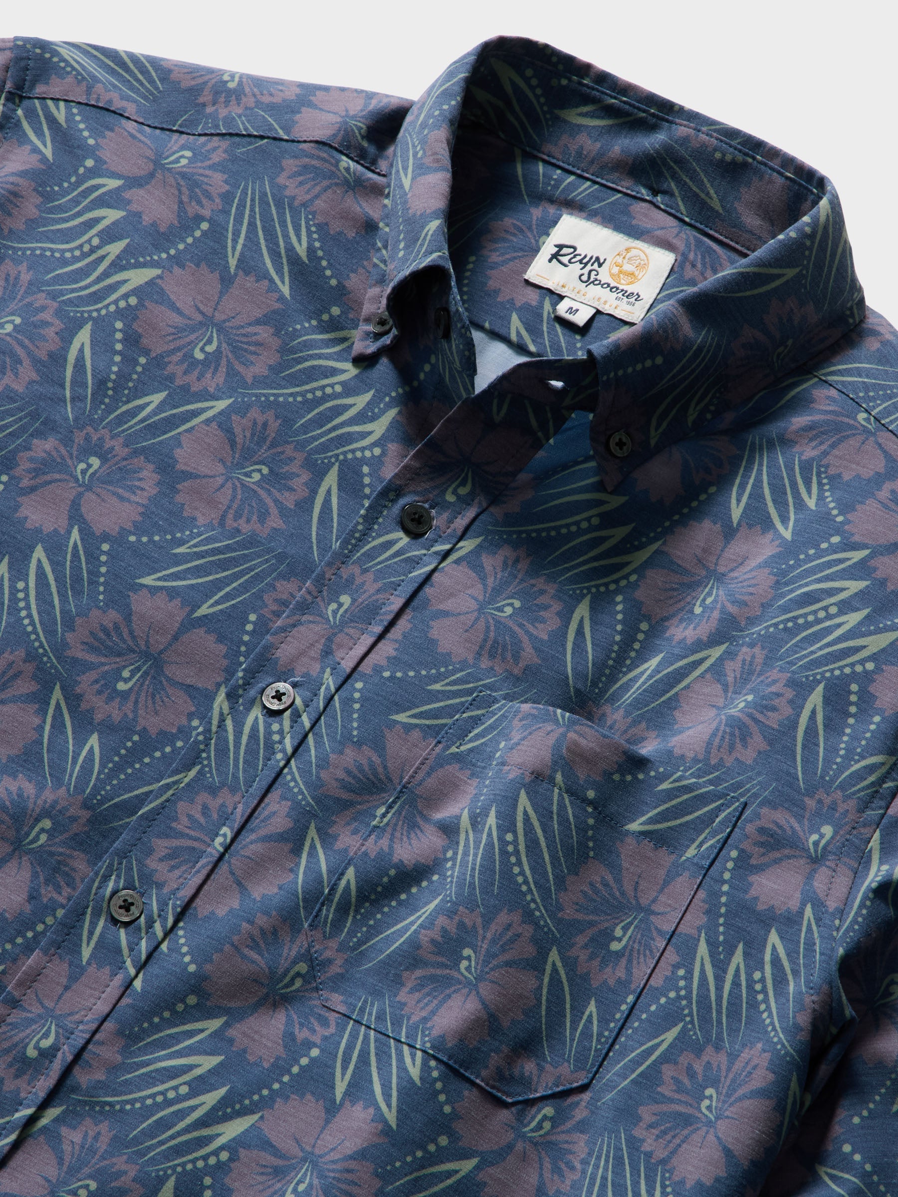 Reyn Spooner Blossom Harmony Classic Fit Performance Button Front Short Sleeve Camp Shirt