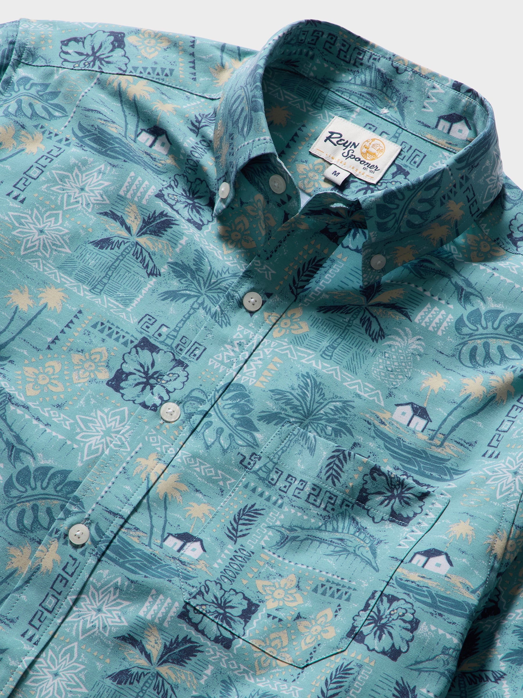 Reyn Spooner Tapa Montage Performance Button Front Short Sleeve Camp Shirt