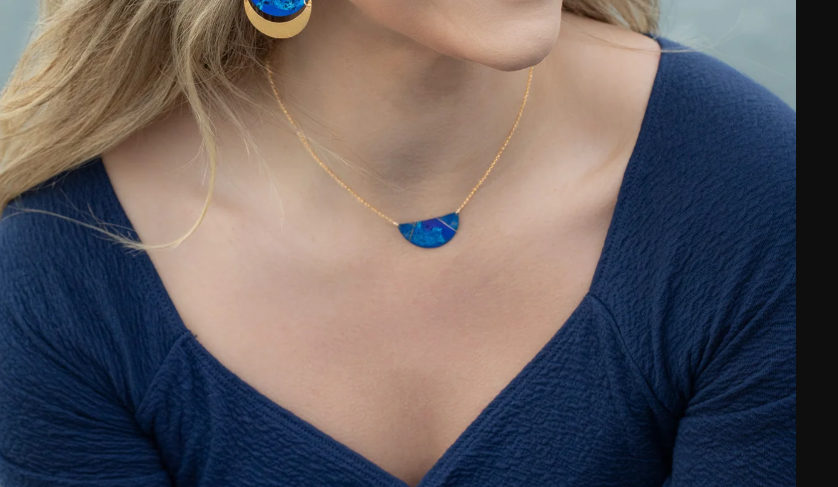 Holly Yashi Orion Pendant - Midnight Blue
