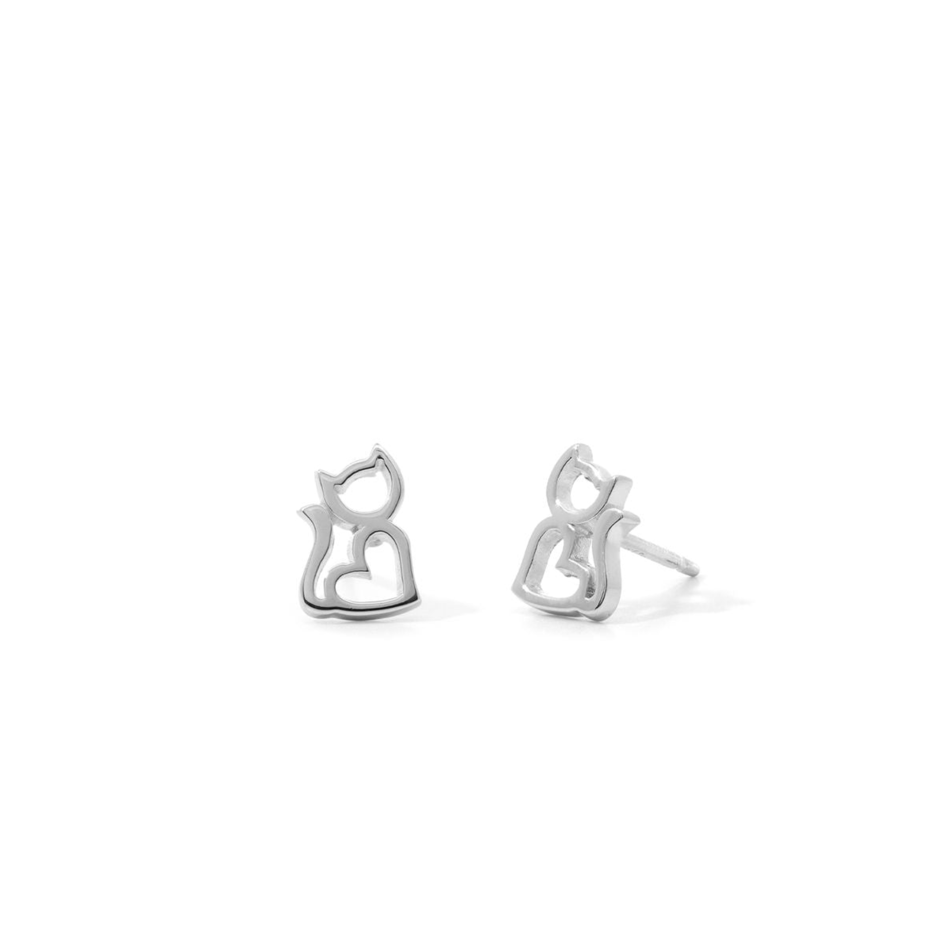 BOMA Heart-Shaped Cat Earring Studs
