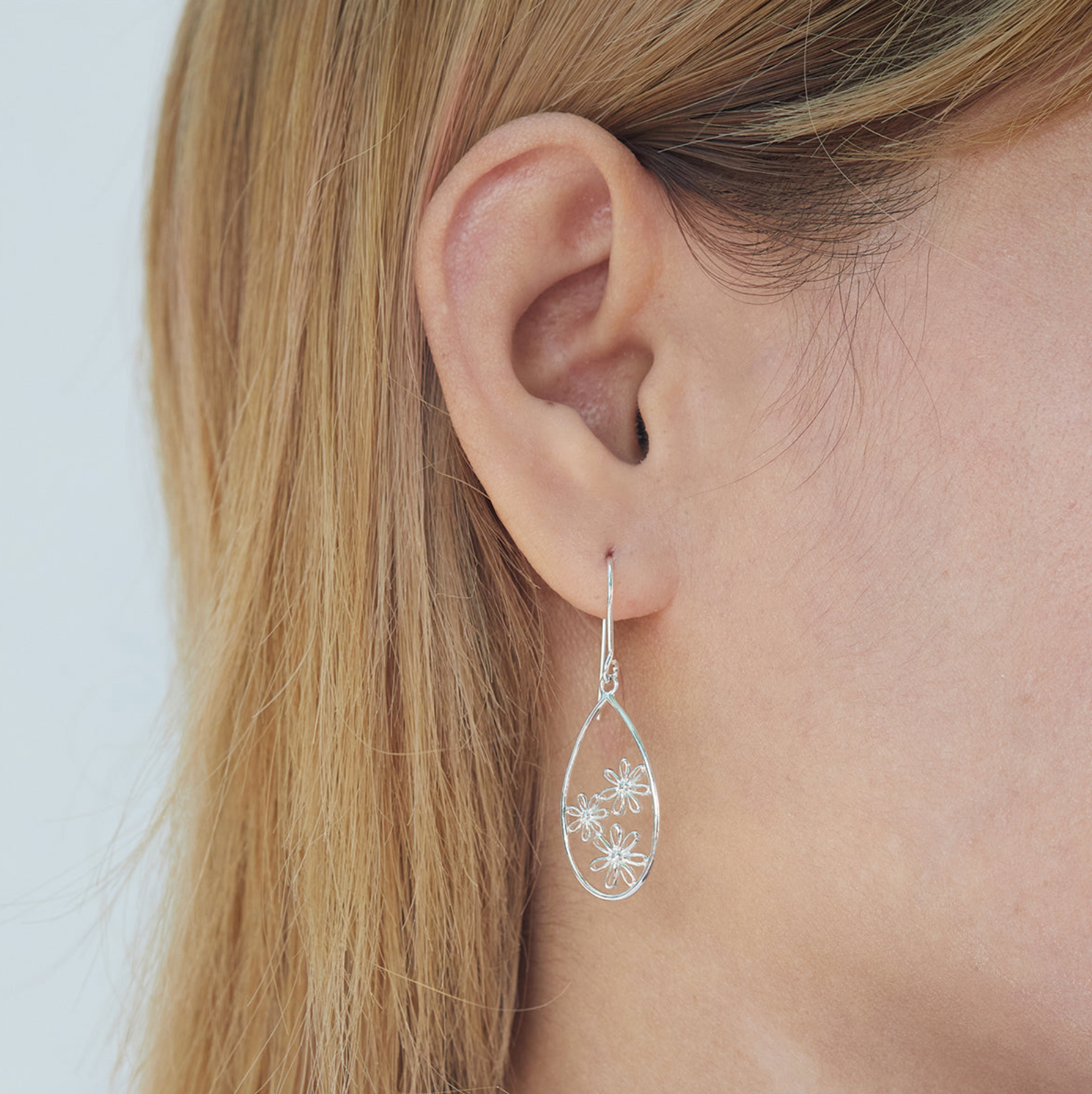 BOMA Floral Dangle Earrings