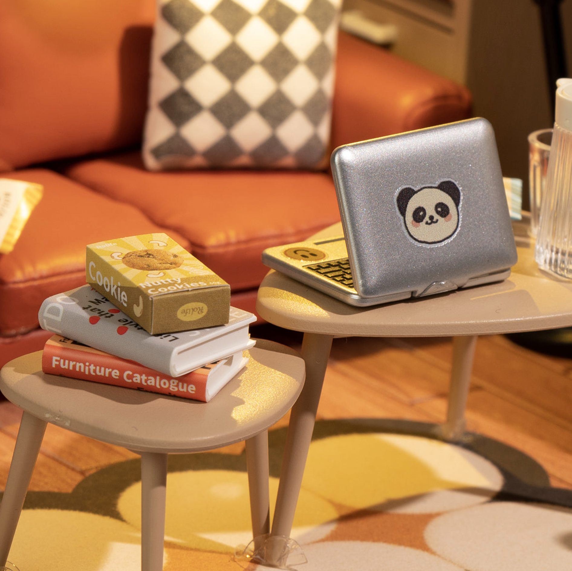 ROBOTIME Cozy Living Lounge Super Creator Miniature House - Super Creator