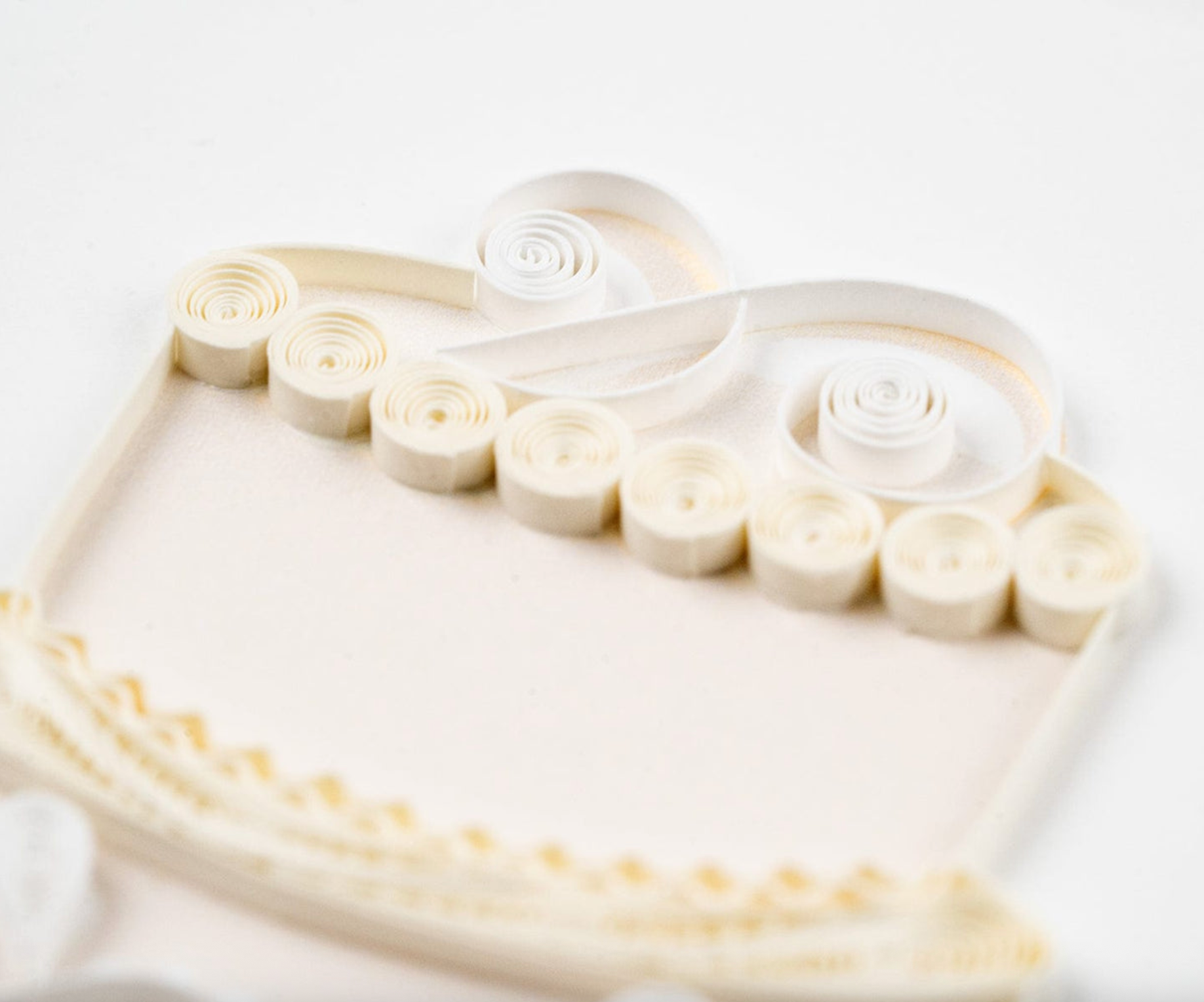 Elegant Wedding Cake Blank Quilled Greeting Card