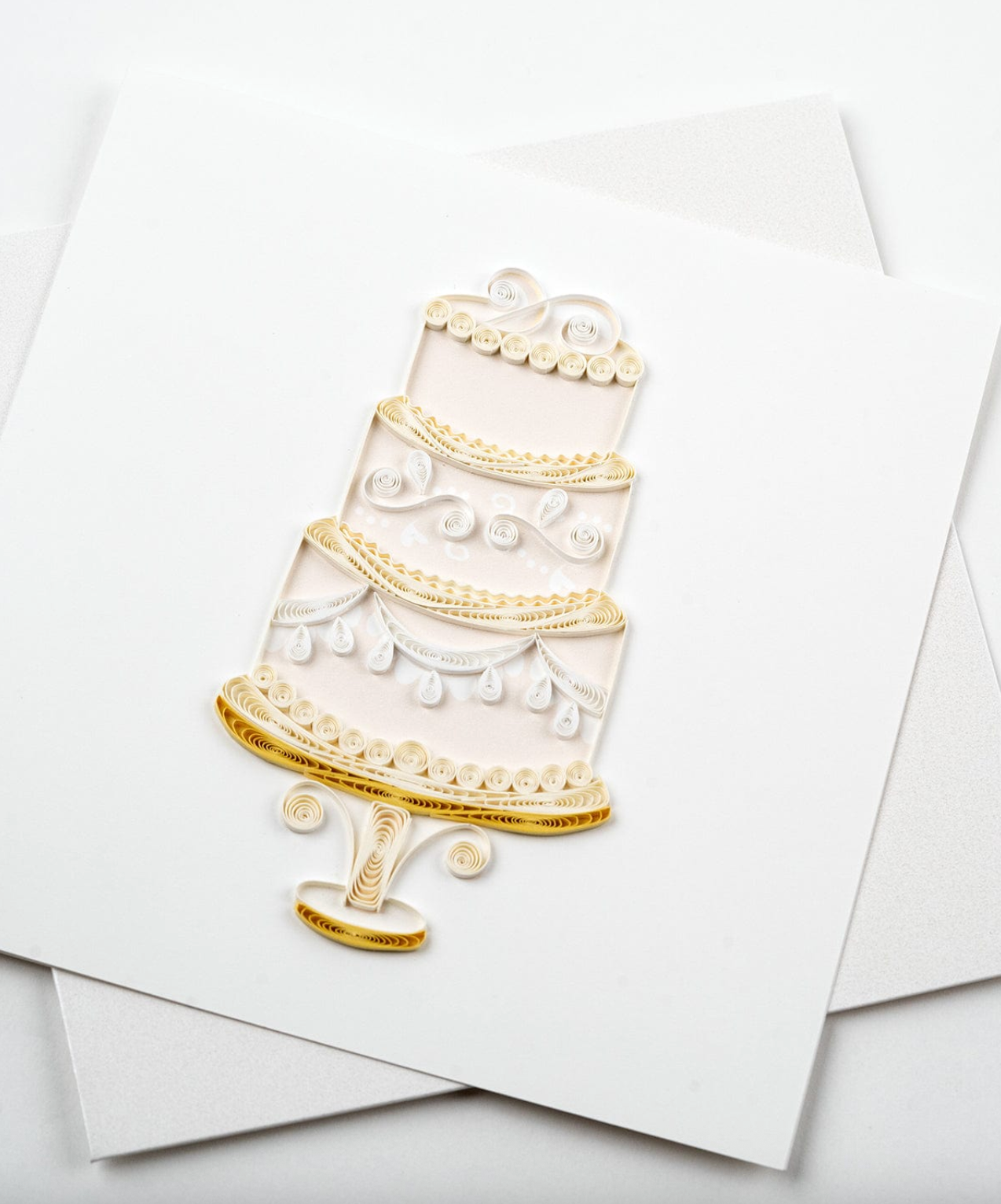 Elegant Wedding Cake Blank Quilled Greeting Card