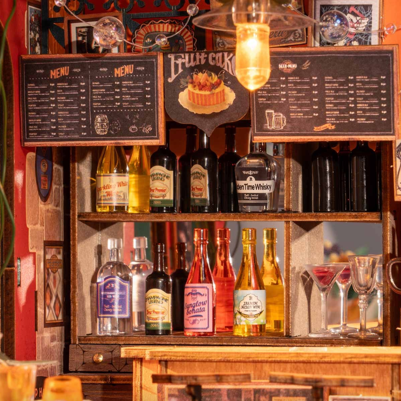 ROBOTIME Rolife DIY Miniature House - Cheers Bar