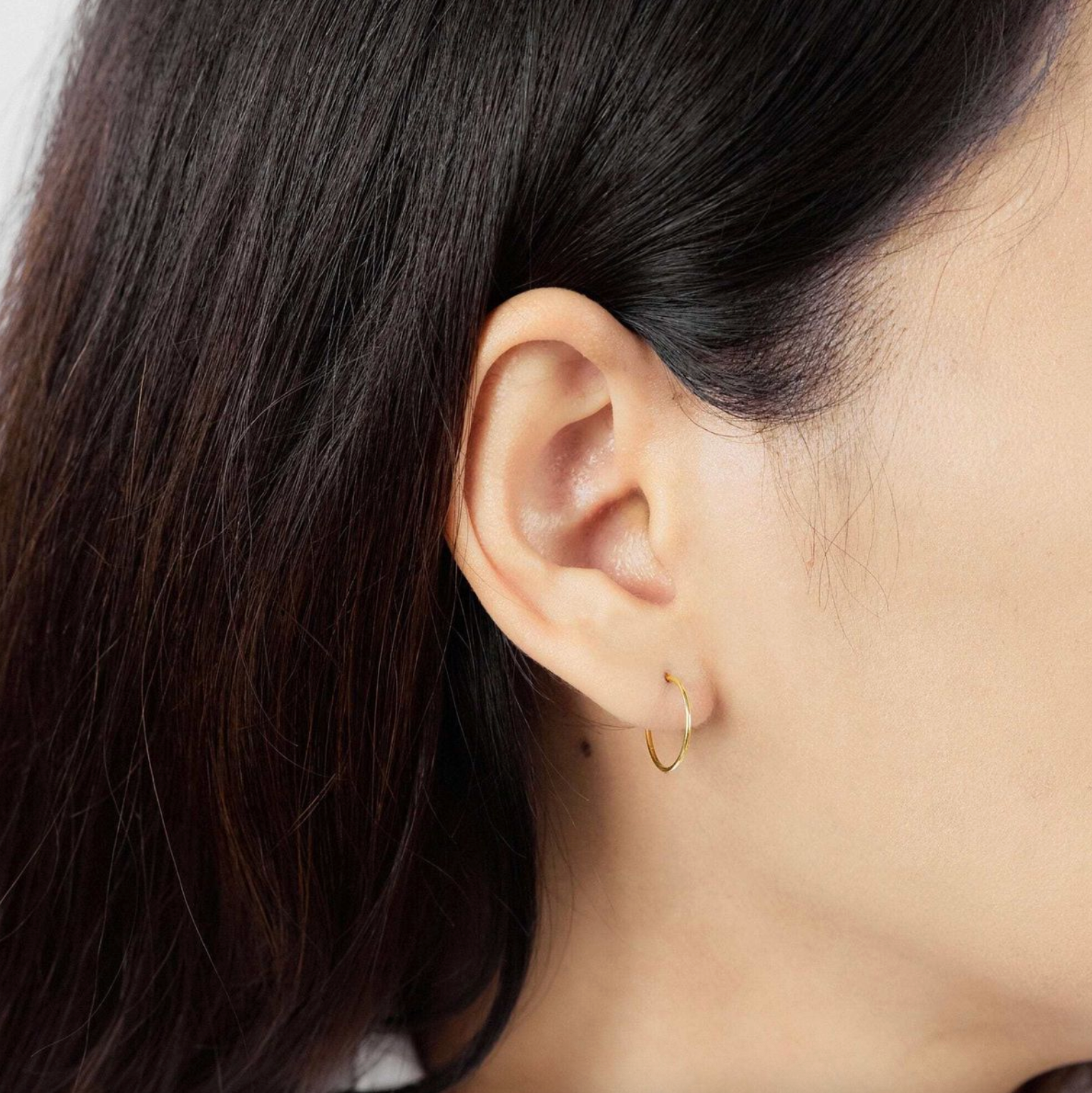 BOMA Gold Circle Wire Hoops