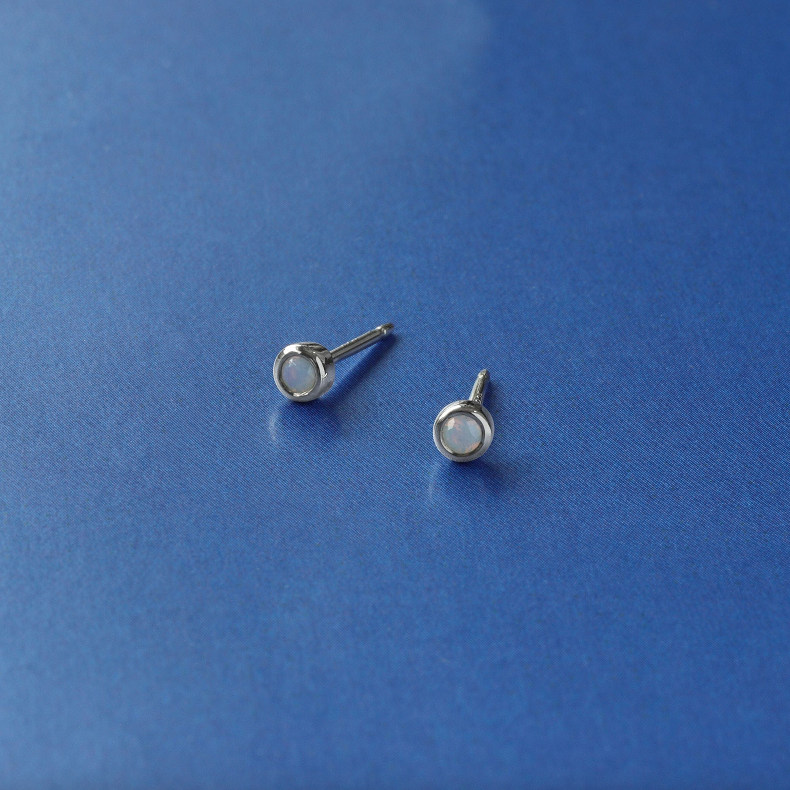 BOMA Clare Mini Dot Studs with Opal - Silver