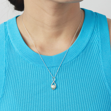 BOMA Twisting Pearl Necklace - White