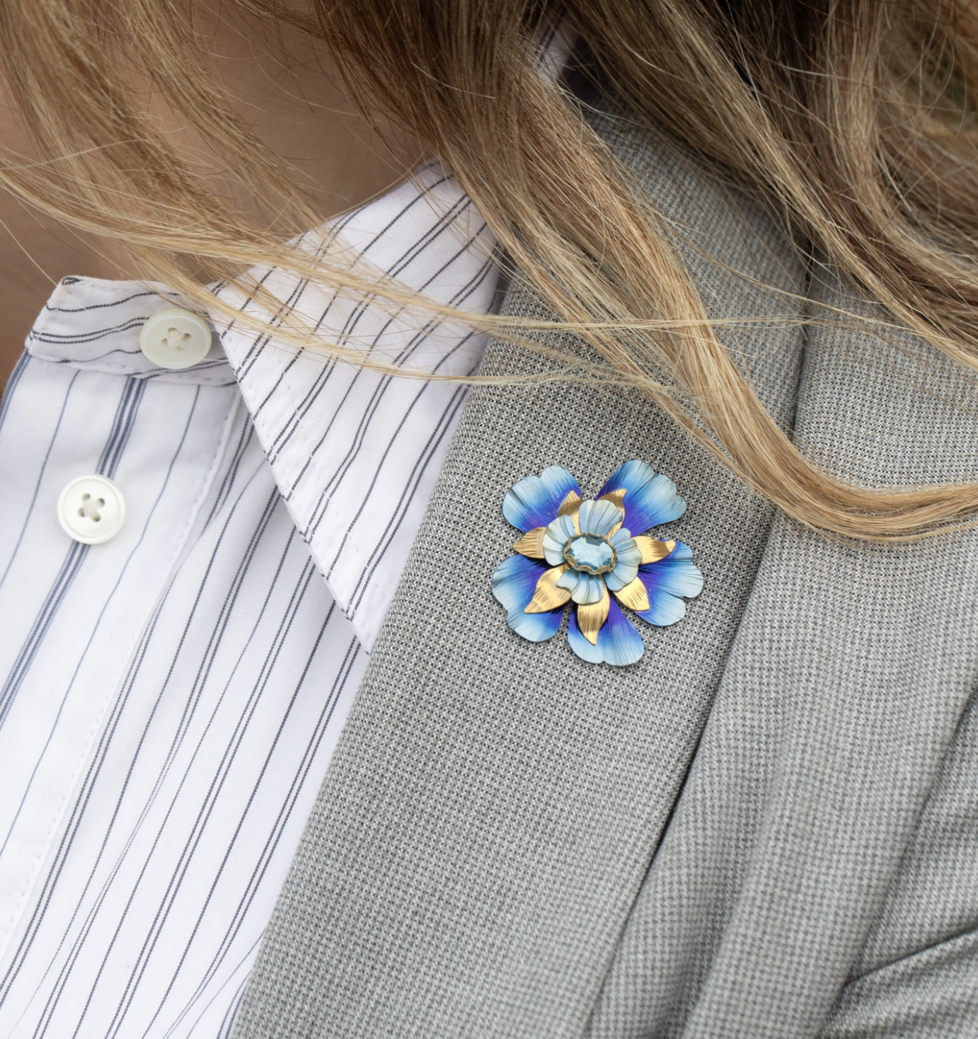 HOLLY YASHI Bountiful Bloom Brooch - Bonnie Blue