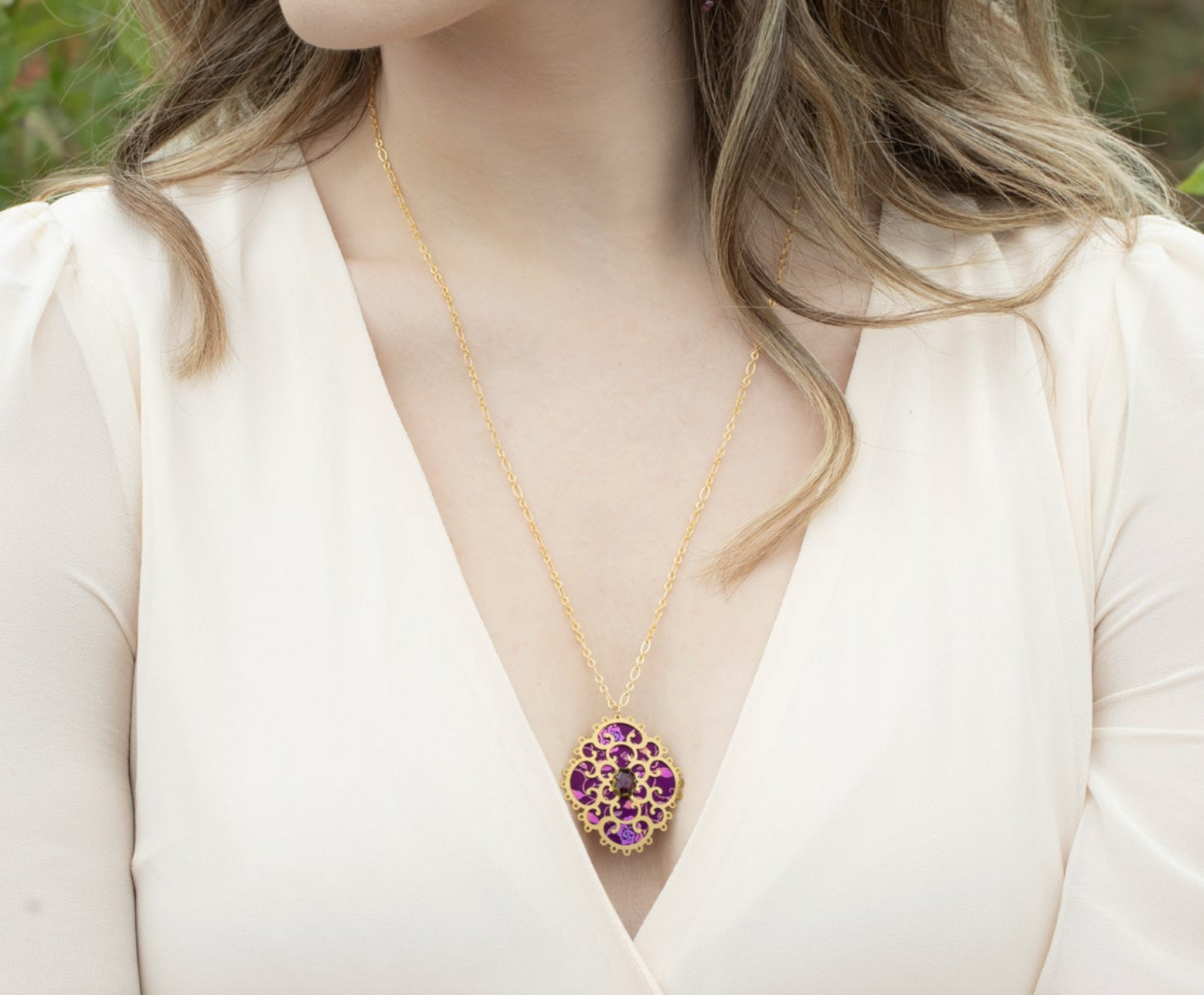 Holly Yashi Eternal Rose Pendant - Vintage Burgundy