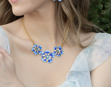 Holly Yashi Bountiful Bloom Necklace - Bonnie Blue