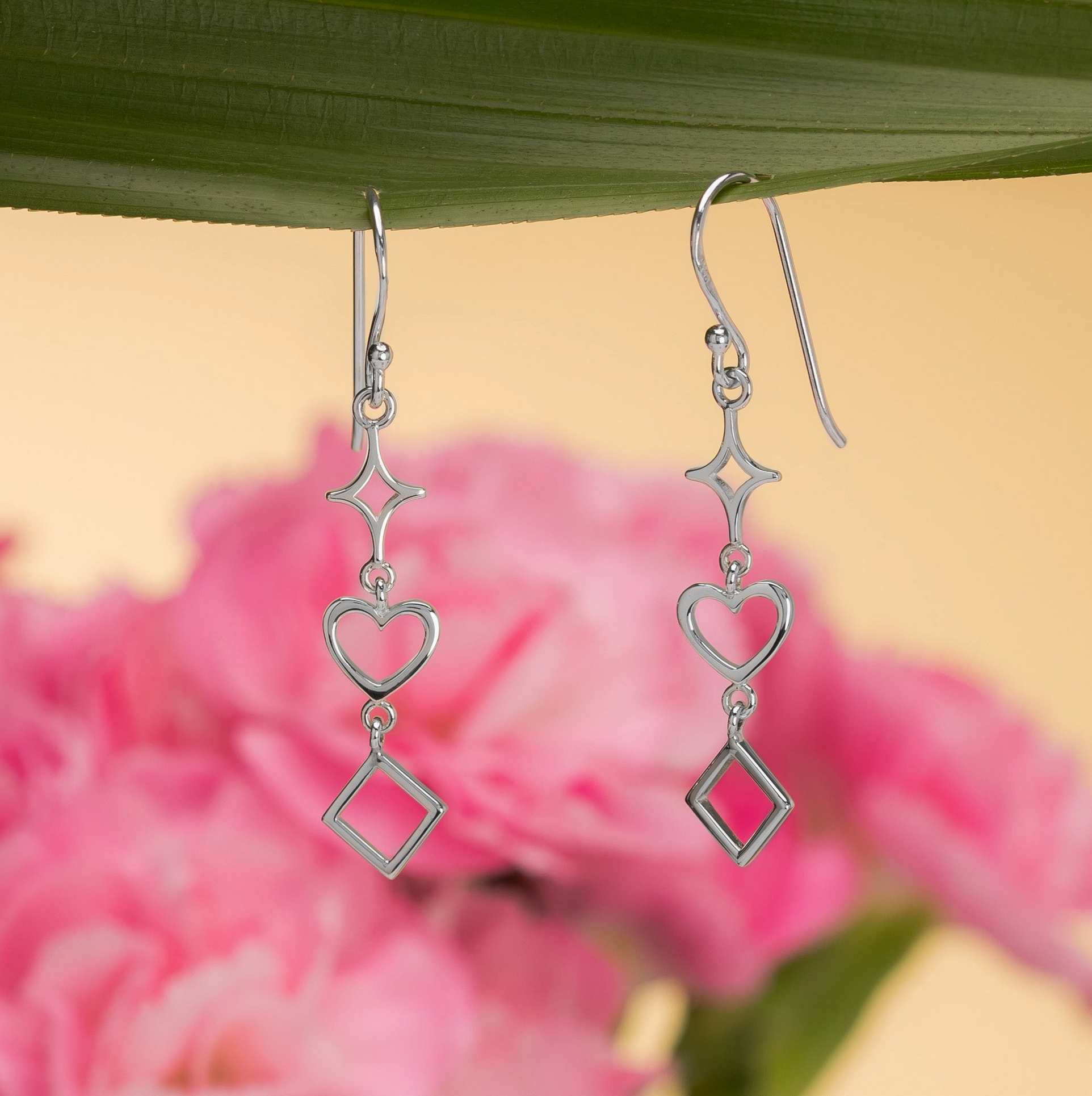 Boma Charming Trio Link Earrings