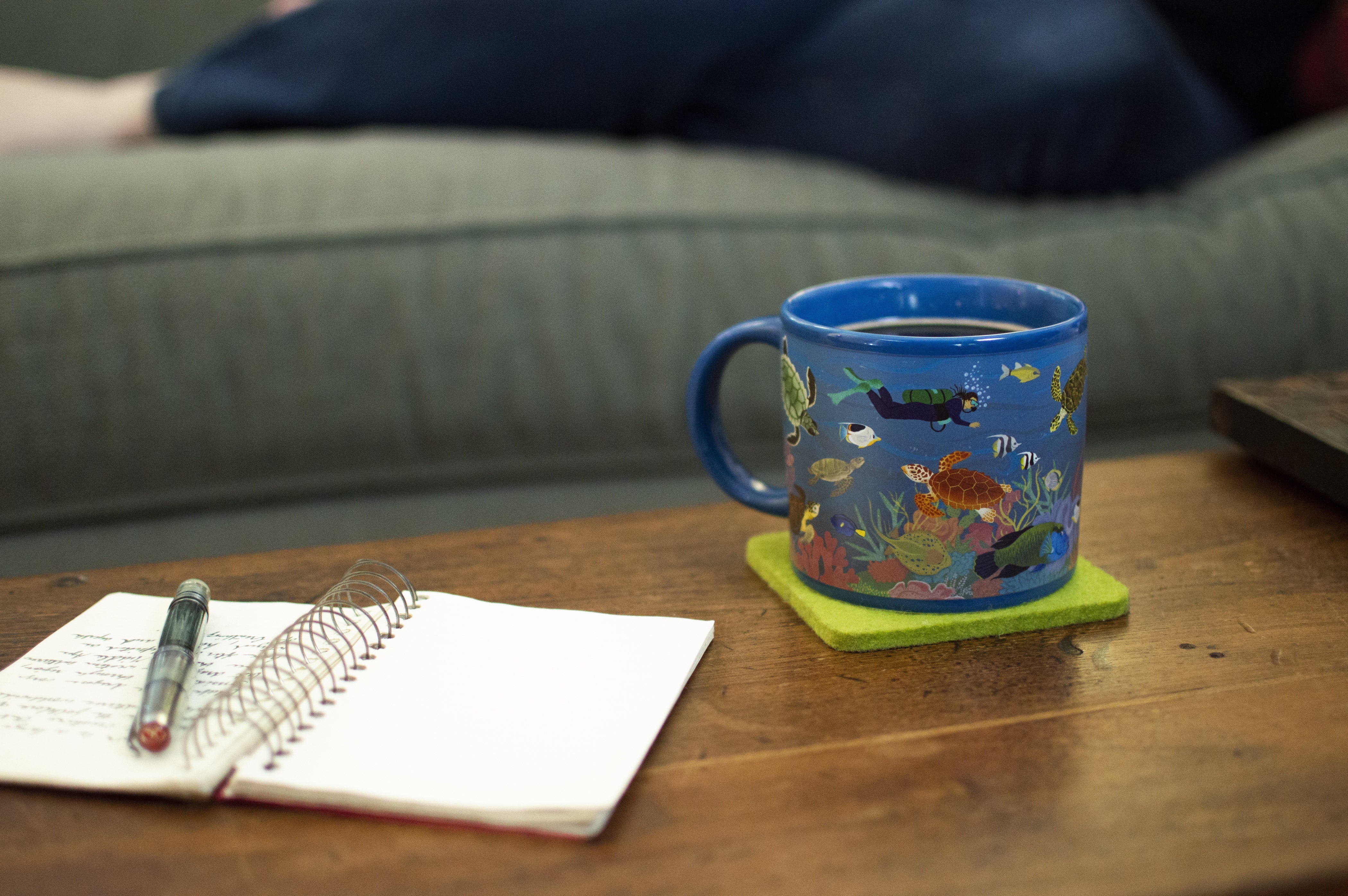 Sea Turtles at The Coral Reef Heat Transforming Mug