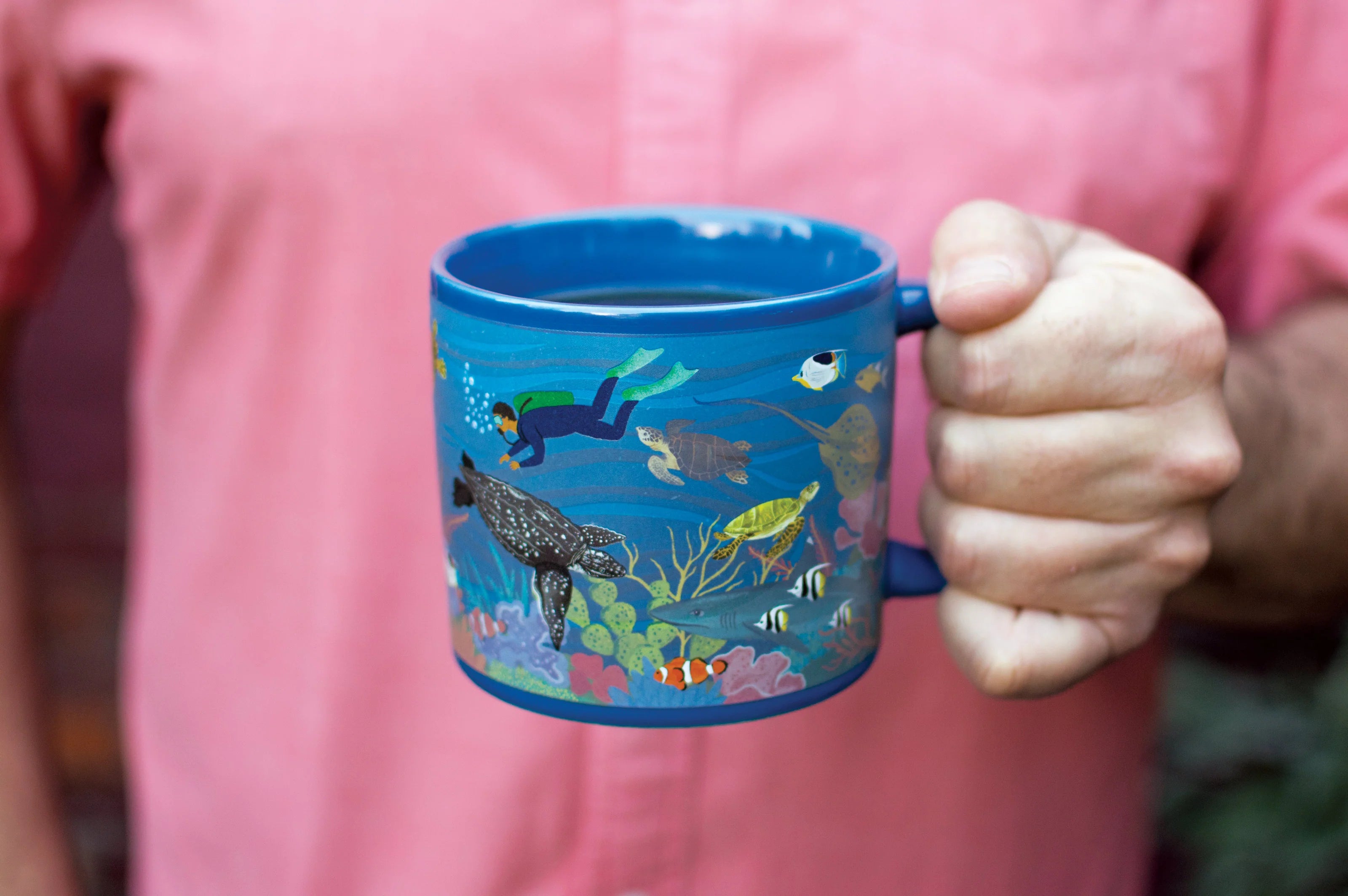 Sea Turtles at The Coral Reef Heat Transforming Mug