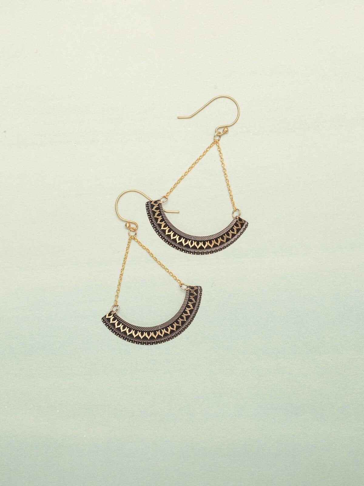 Holly Yashi Willow Weave Earrings - Amber Waves    