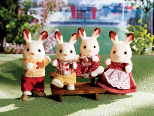 Calico Critters - Hopscotch Rabbit Family    