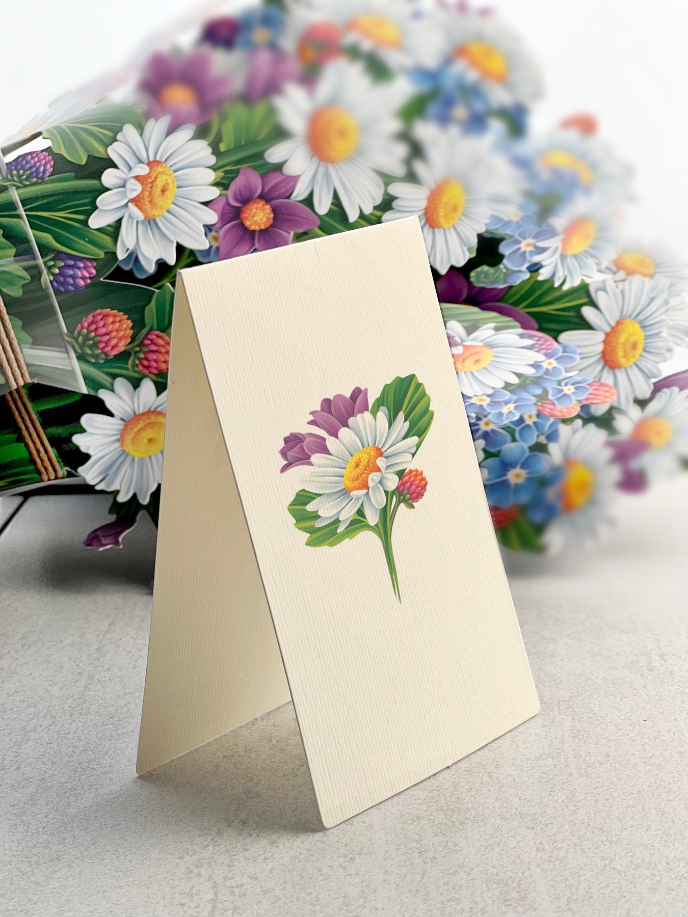 Pop Up Flower Bouquet Greeting Card - Field of Daisies    