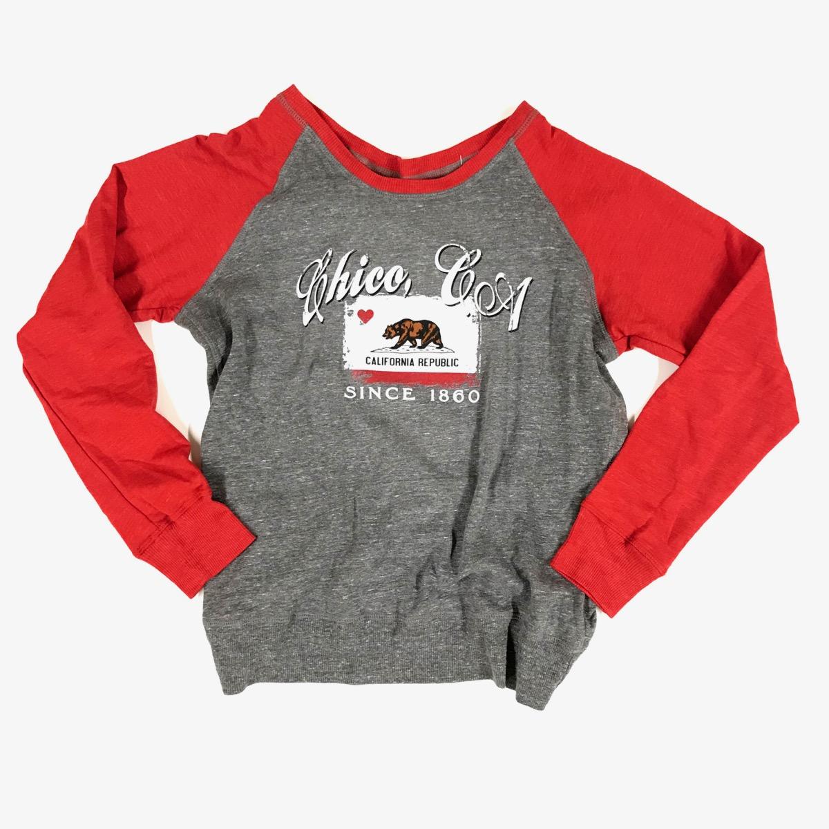 Gotta Love Chico Womens Sweatshirt HEATHER RED L  400101045540