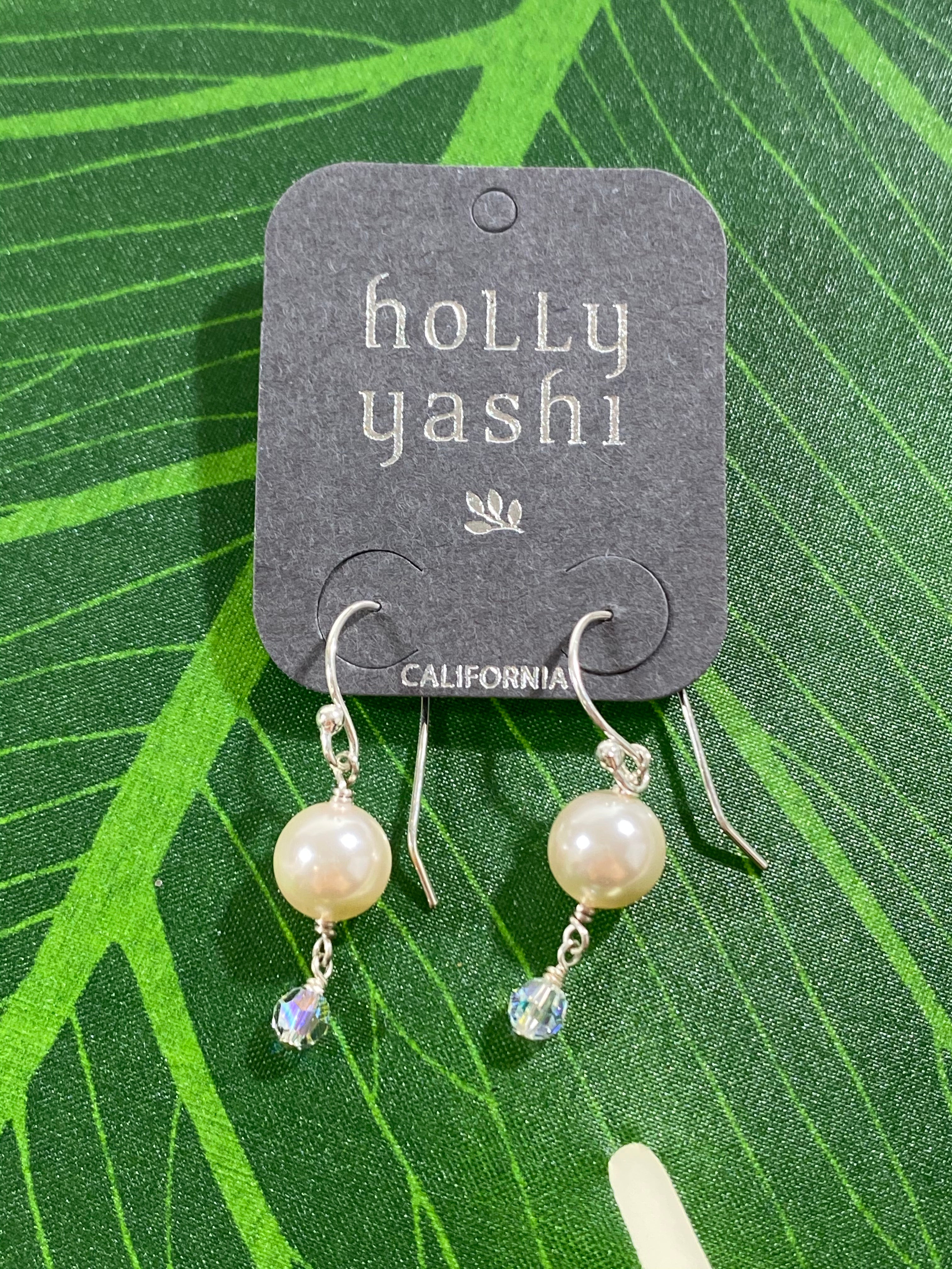 Holly Yashi Hollywood Pearl - White and Silver    