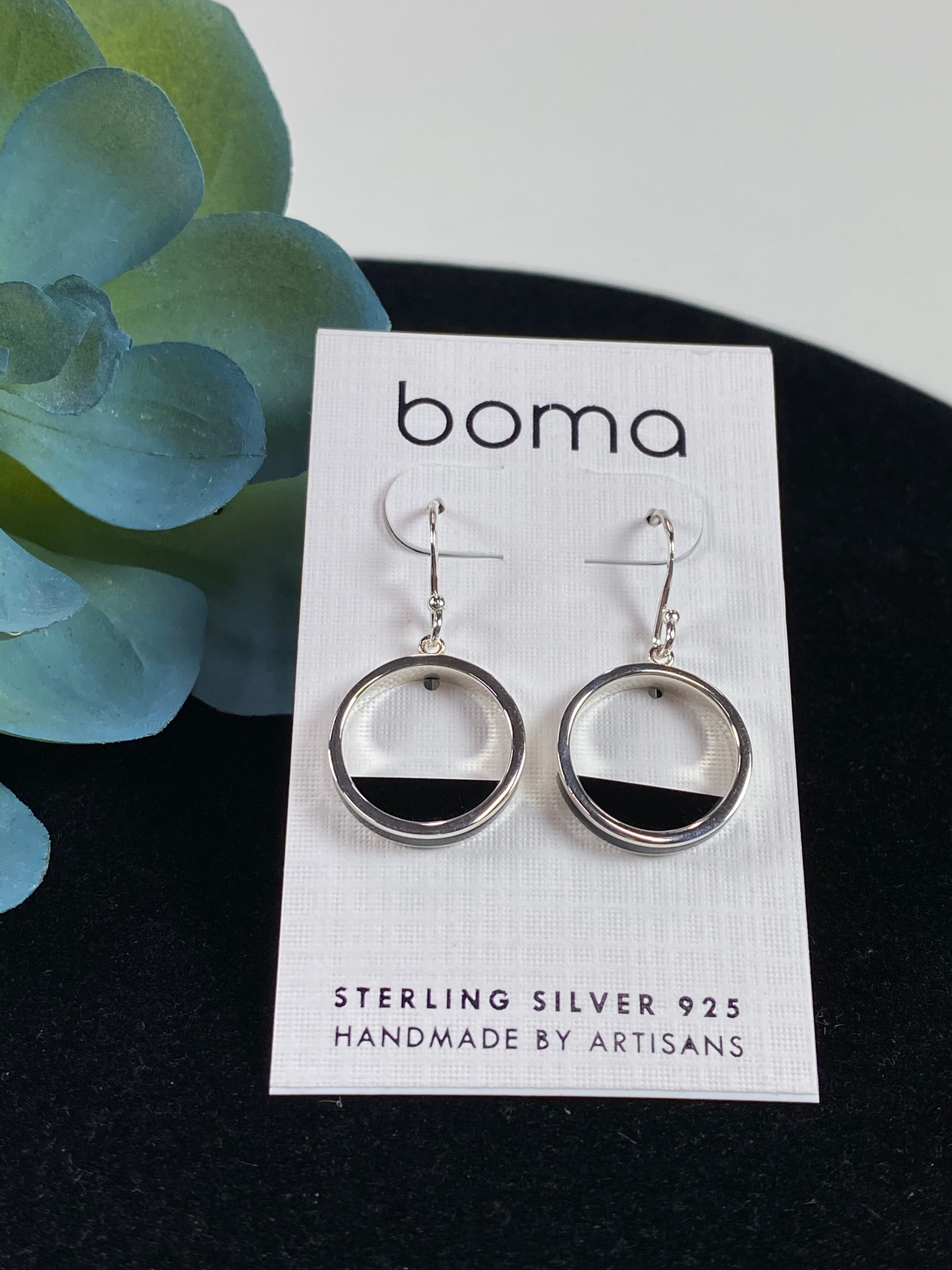 Boma Sterling Silver Earring Open Circle With Onyx Fill    